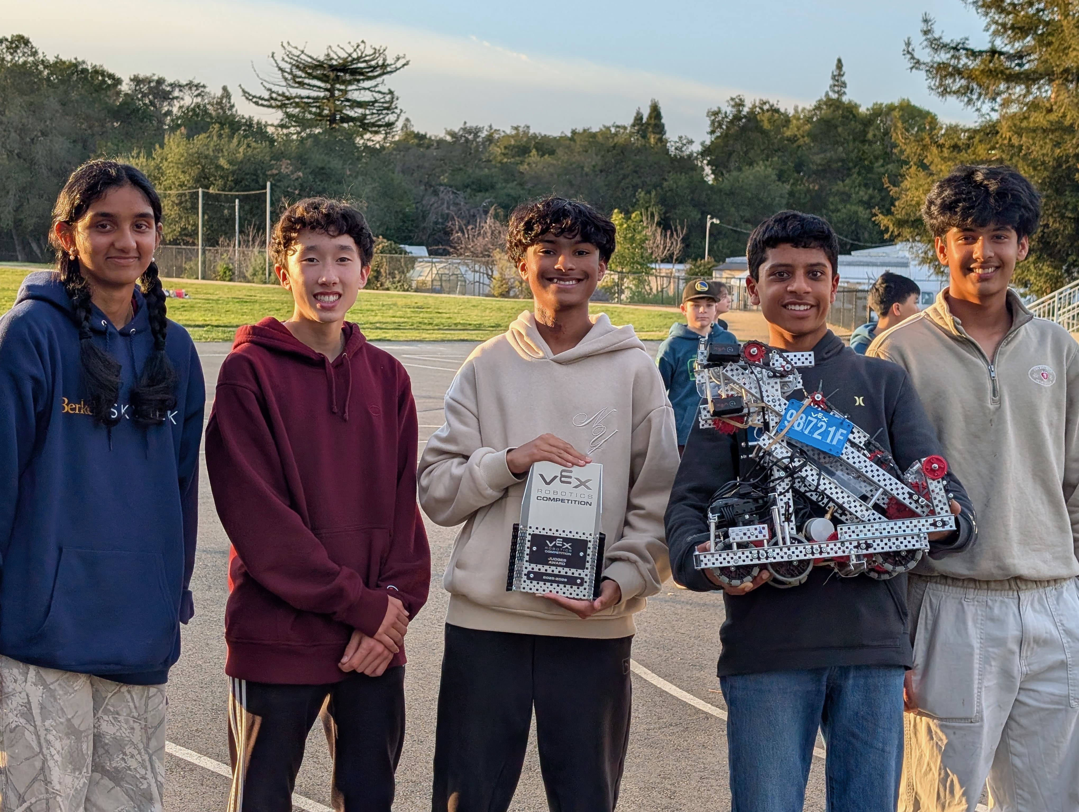 Rogue Robotics team photo